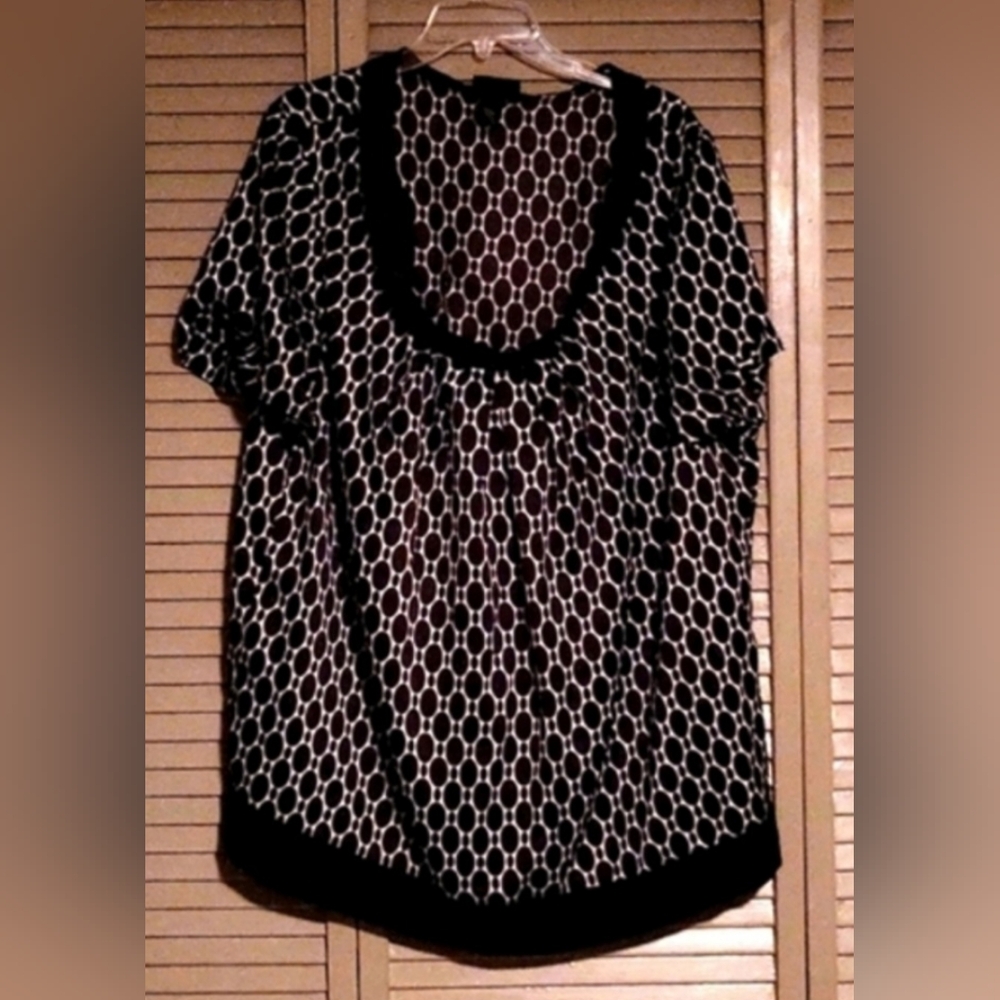 Lane Bryant multicolored short sleeve blouse 22/24